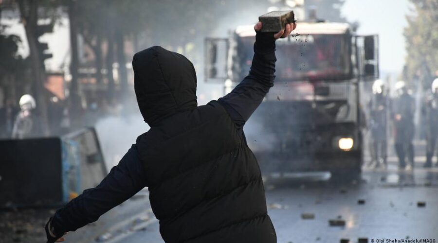 Albanija: protesti i sukobi sve žešći