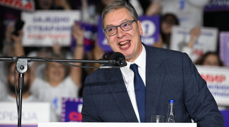NOVE SKAJ PREPISKE OTKRIVAJU VEZE VUČIĆA I ŠKALJARSKOG KLANA: “Dobar nam je Žvaljo naš, Kim Jong Un, on je definitivno psihić!”