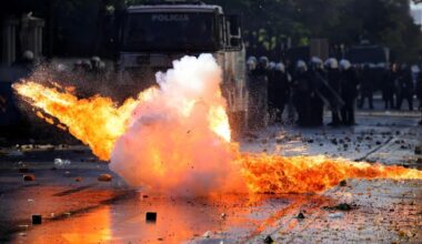 Albanija: Molotovljevi kokteli i kamenice na kabinet Edija Rame