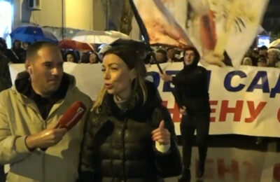 Želimo i u budućnosti stabilan i miran Novi Sad!” Mesarović u šetnji sa građanima ulicama Srpske Atine: “Novosađani poručuje da vide kako se srcem mogu ostvarivati rezultati
