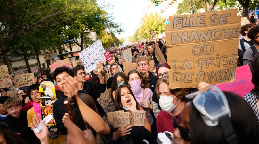 Francuska zabranjuje proteste, sud u Parizu poništio zabranu