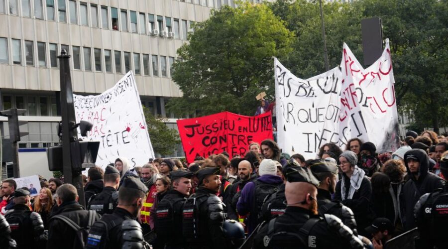 Policijski čas u delovima Pariza na snazi do ponedeljka