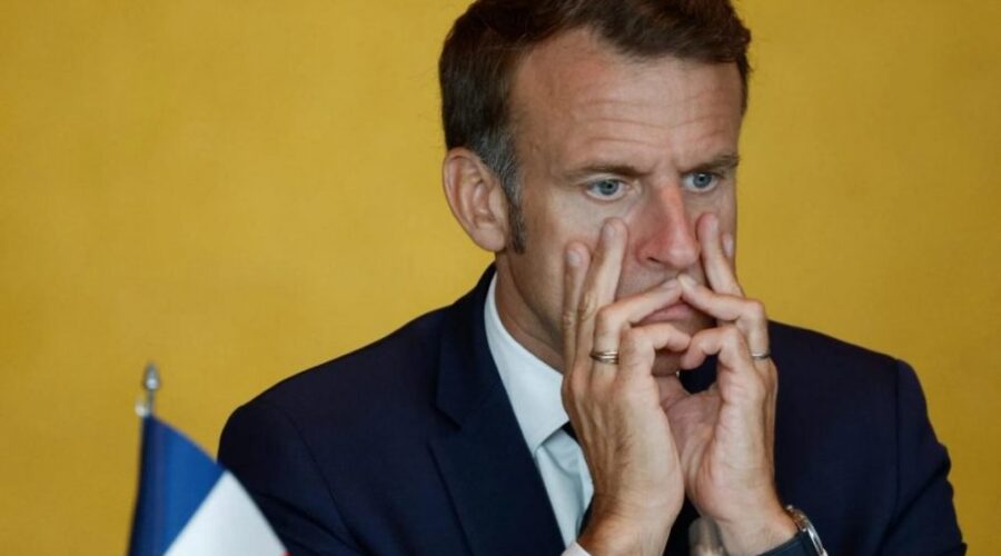 Makron danas sa organizacijama učenika srednjih škola