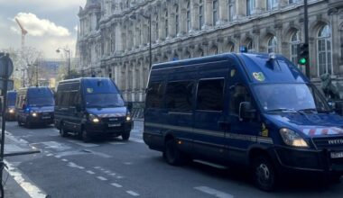OSAM METAKA U DEVOJČICU (12)! Novi detalji terorističkog napada u Francuskoj, ubijen prolaznik, četvoro ranjeno