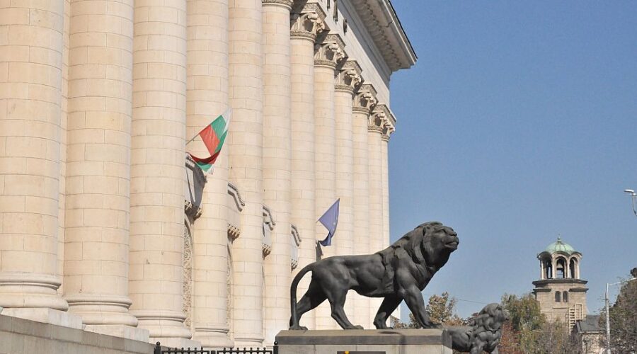 Bugarska sutra glasa za predsednika, očekuje se drugi krug