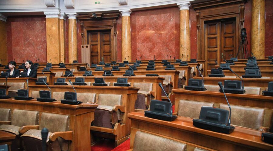 Za 250 poslaničkih mesta sutra se takmiči 2.418 kandidata