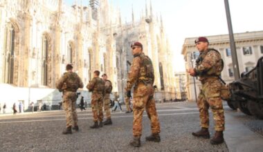 Milano u pripravnosti – vojska i oklopna vozila na ulicama, demonstranti menjaju plan okupljanja