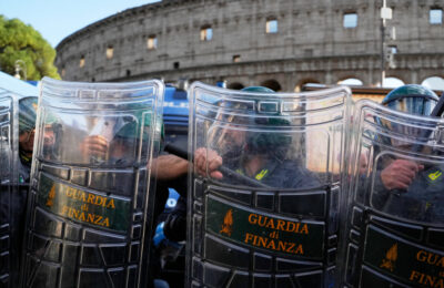Milano se sprema za novi udar nereda: Vojska izašla na ulice, policija pretresa 150 adresa VIDEO