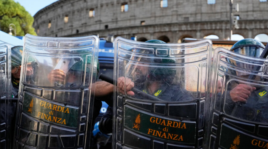 Milano se sprema za novi udar nereda: Vojska izašla na ulice, policija pretresa 150 adresa VIDEO