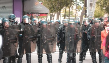 Pariska policija: Na protestu u gradu 110.000 ljudi, situacija mirna