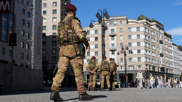 Meloni poslala 500 vojnika u Milano, policija nemoćna pred huliganima