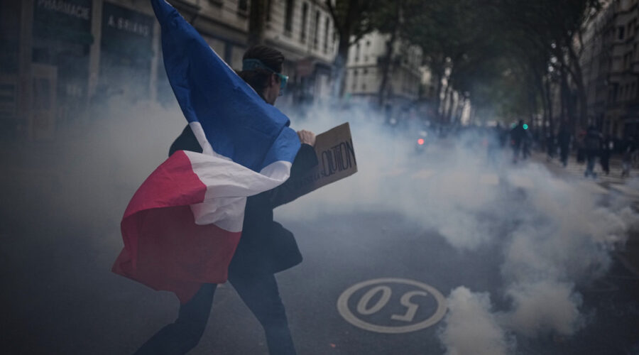 Dopisnik Newsmax Balkans iz Pariza: Neredi tokom protesta u prestonici Francuske, Marseju, Lionu, Bordou i Nantu