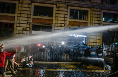 (Foto) Protesti u više gradova u Italiji: Privedena 371 osoba, među njima 69 stranih državljana