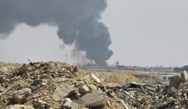 Huti tvrde da su gađali saudijske aerodrome i rafinerije; balistička raketa presretnuta iznad Rijada