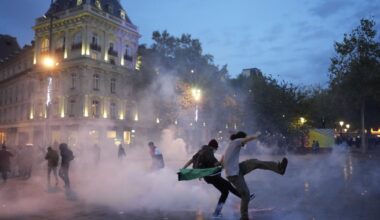Paklena subota u Francuskoj: Tokom protesta širom zemlje brojni sukobi, privedeno skoro 1.000 demonstranata
