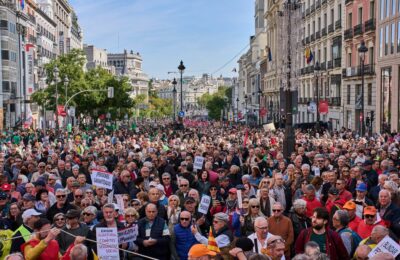 Nasilni protesti održani u Barseloni, uhapšeno više od 100 osoba
