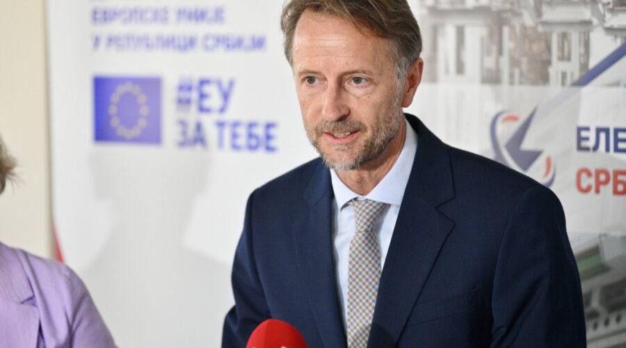 Šef Delegacije EU u Srbiji zabrinut zbog incidenata na biračkim mestima, pozvao na mir i uzdržanost