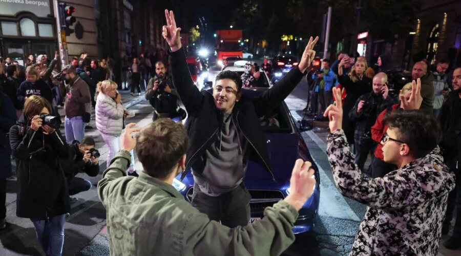 CeSID i Ipsos na osnovu uzorka od 96 odsto: Studentska lista 52,9 odsto, Vučić 38,8