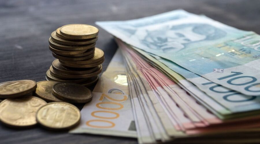 Prosečna zarada u Srbiji u avgustu 117.282 dinara, medijalna 93.325 dinara