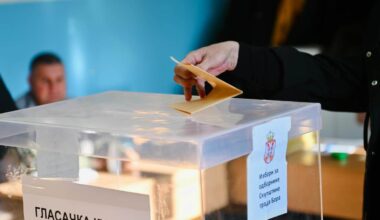 RIK objavio najnovije rezultate izbora: Obrađeno 8.135 biračkih mesta, Studentska lista 52,65%, Ujedinjena Srbija 39,22%