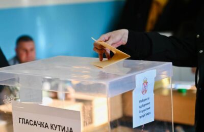 RIK objavio najnovije rezultate izbora: Obrađeno 8.135 biračkih mesta, Studentska lista 52,65%, Ujedinjena Srbija 39,22%