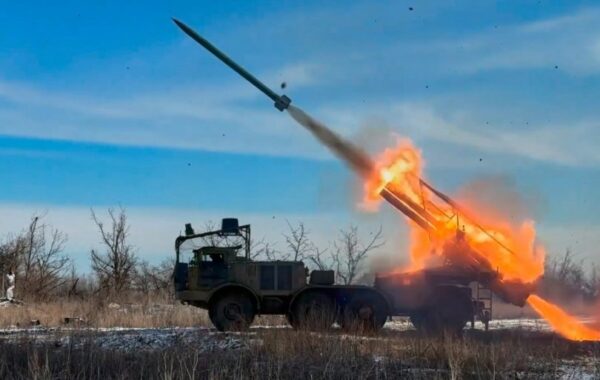 “Tornado-S” uništio bazu dronova, uništeni i tenkovi T-64 VSU