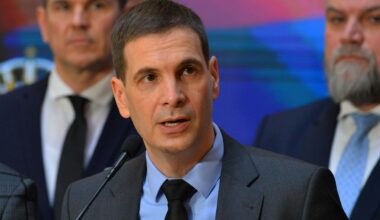 Miloš Jovanović podnosi ostavku na mesto predsednika Novog DSS-a, povlači se sa javne scene