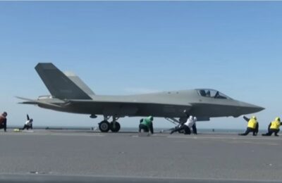 Kazahstan kupuje kineske nevidljive J-35? Zajednički manevri na J-10C