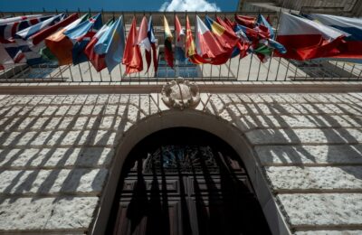 Šefovi misija OEBS i ODIHR: Izbori održani u neravnopravnim uslovima, zloupotrebljeni resursi države