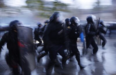 Makronova vlada ponudila ustupke, studenti ne odustaju od protesta