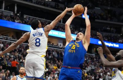 Jokićev dabl-dabl nedovoljan za Denver, Golden Stejt ubedljiv u Koloradu