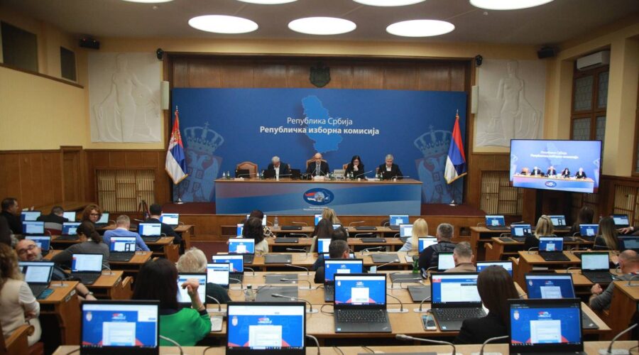 Deo članova RIK-a tražio izvinjenje biračima u inostranstvu, optužili većinu za teror nad manjinom