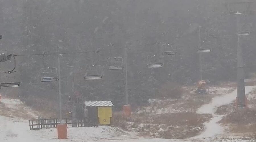 Sneg pada na Kopaoniku i Goliji