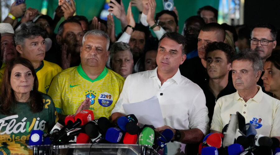 Bolsonaro pod istragom zbog korupcije u Brazilu, SAD saopštile da će izdati vize njemu i porodici