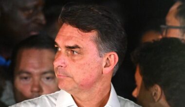 Flavio Bolsonaro sa porodicom stigao na Floridu nakon poraza na izborima: Odbio da se povinuje nalogu Vrhovnog suda Brazila