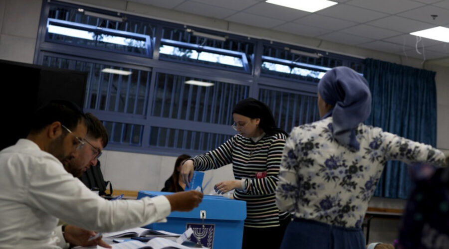Netanjahuov Likud tvrdi da su izbori pokradeni, izborna komisija proverava navode
