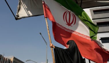 SAD pozvale brodove da se drže podalje od Ormuza; Arakči: Novi napad na Iran imao bi razarajuće posledice