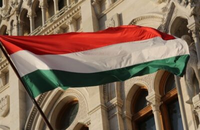 Gde je 24,5 miliona evra? Istražitelji pronašli prazan sef u kući bivšeg Orbanovog ministra
