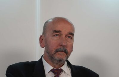 „Novac uvek ostavlja svoj trag“: Radomir Saičić kaže da će nova vlada biti formirana u zakonskom roku