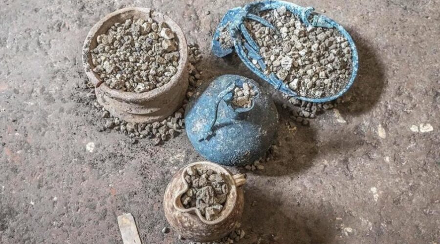 Rekonstruisan drveni ormar star skoro dve hiljade godina sa nakitom, novcem i parfemima