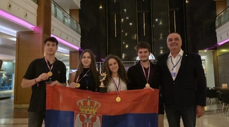 Veliki uspeh učenika Matematičke gimnanzije na početku takmičarske sezone