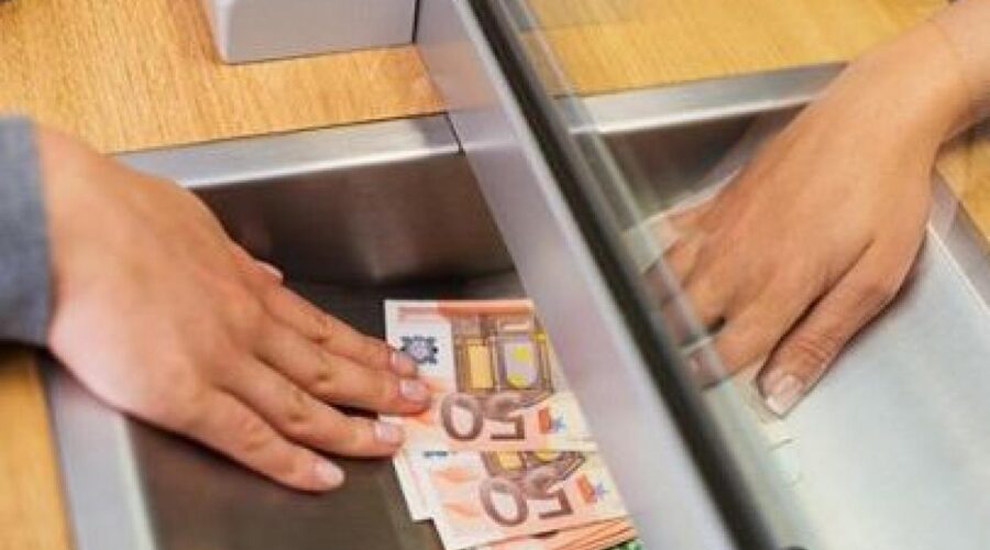 Oglasilo se Udruženje menjača, otklanja sumnje građana: Povećana potražnja za devizama, nema nikakvih ograničenja u prodaji!