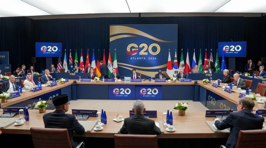 SAD odustale od grupne slike učesnika skupa G20 posle protivljenja Evropljana zbog Lavrova