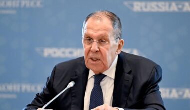 Zelenski mora da dođe u Moskvu ako želi sastanak sa Putinom, Evropa bi da se ugura u pregovore