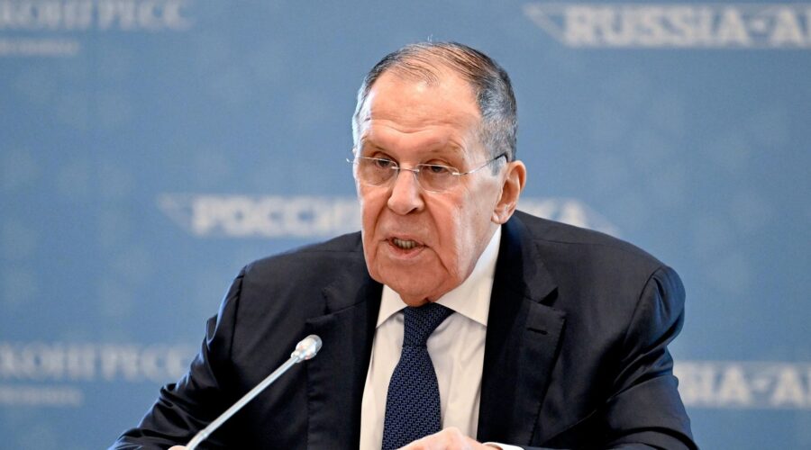 Zelenski mora da dođe u Moskvu ako želi sastanak sa Putinom, Evropa bi da se ugura u pregovore
