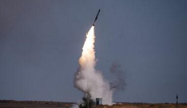 Ruski S-400 gađao Kijev novim balističkim raketama RM-48U