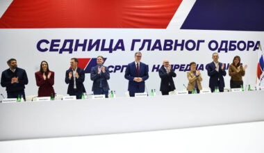 SNS 13. decembra bira novo rukovodstvo: Vučić predložen za novog predsednika stranke