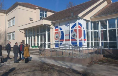 190 MILIONA ZA REKONSTRUKCIJU, A ŠKOLA VEĆ POD VODOM: Gimnazija u Vrbasu poplavljena samo mesec i po nakon povratka đaka!