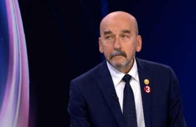 AKADEMIK SAIČIĆ: “Crkveni vrh odlikuje pedofile, a vladiku skida s trona jer je ugostio studente!”