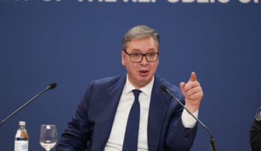 ALEKSANDAR VUČIĆ PRETI UNAOKOLO: „Nema više fakulteta, nema više škole, tužilaštva, pravosuđa… Svojim životom vam to garantujem!“